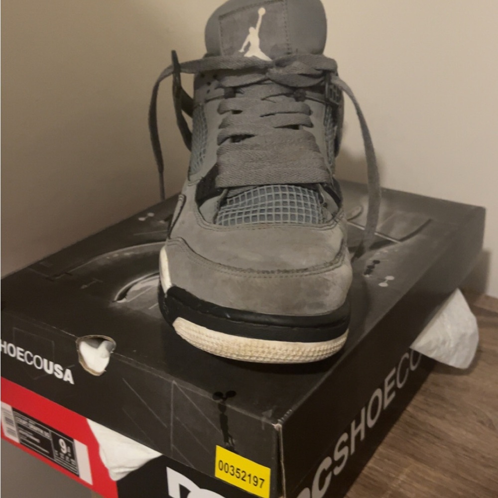 Jordan 4 cook greys, size 11 no box
